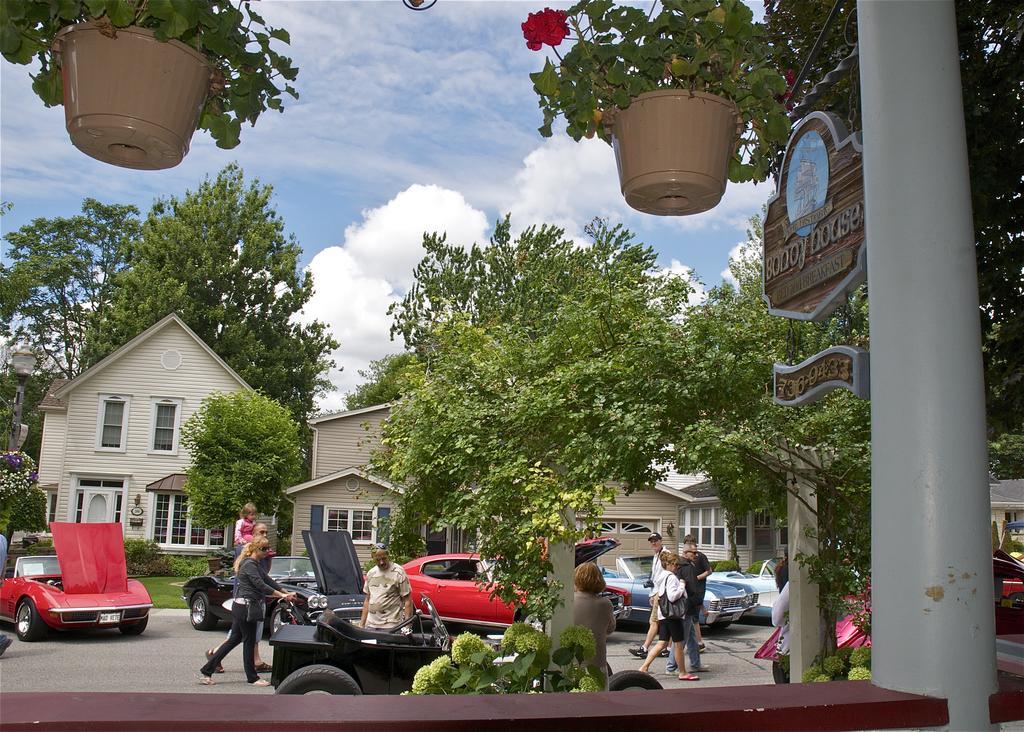 Bondy House Bed & Breakfast Amherstburg Екстериор снимка