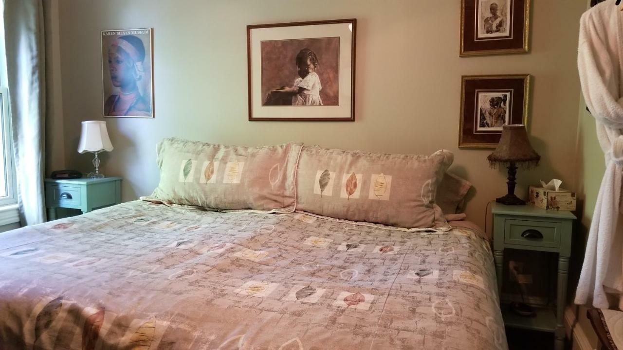 Bondy House Bed & Breakfast Amherstburg Екстериор снимка